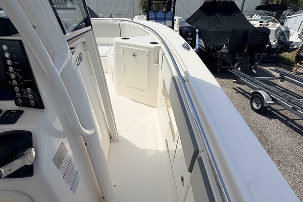 30ft Robalo Yacht For Sale