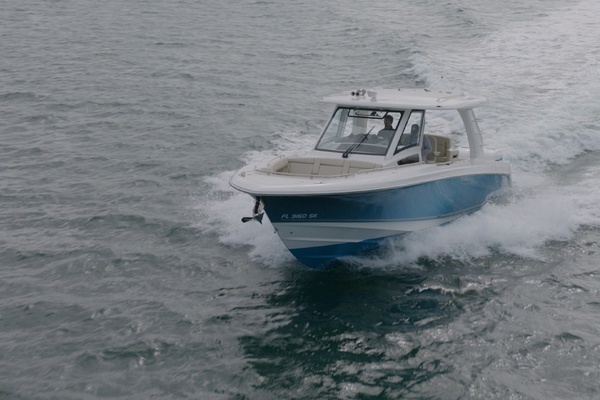 2018 Boston Whaler 35