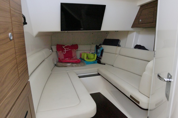 35ft Boston Whaler Yacht For Sale