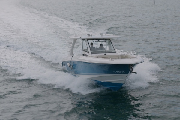 2018 Boston Whaler 35