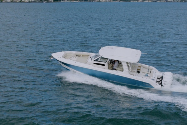 35-ft-Boston Whaler-2018-Outrage- Miami Florida United States  yacht for sale