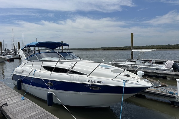 Photo of the 2006 Bayliner 305 "NATALYA II"