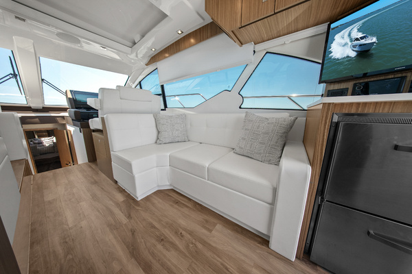 50ft Cruisers Yachts Yacht For Sale