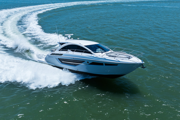 50ft Cruisers Yachts Yacht For Sale