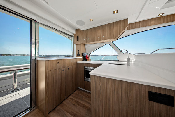 50ft Cruisers Yachts Yacht For Sale