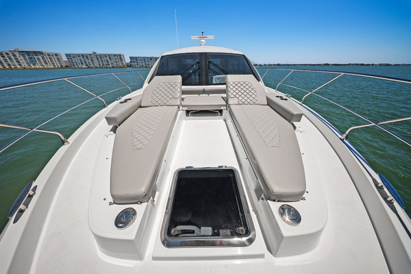 50ft Cruisers Yachts Yacht For Sale
