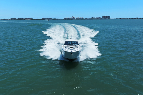 50ft Cruisers Yachts Yacht For Sale