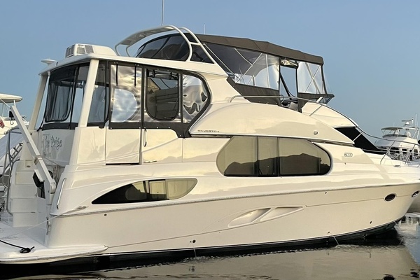 Turn the Paige 43ft Silverton Yacht For Sale
