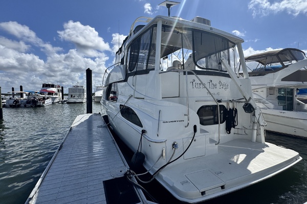 Turn the Paige 43ft Silverton Yacht For Sale
