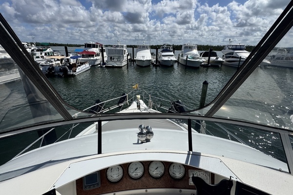 2003 Silverton 43