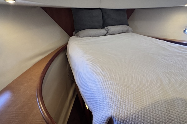 Turn the Paige 43ft Silverton Yacht For Sale