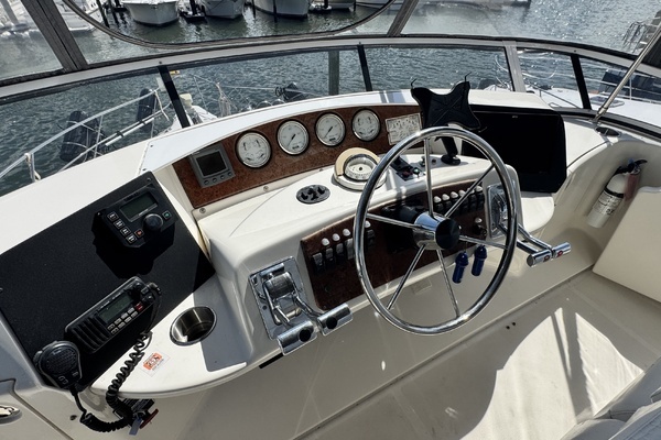 2003 Silverton 43