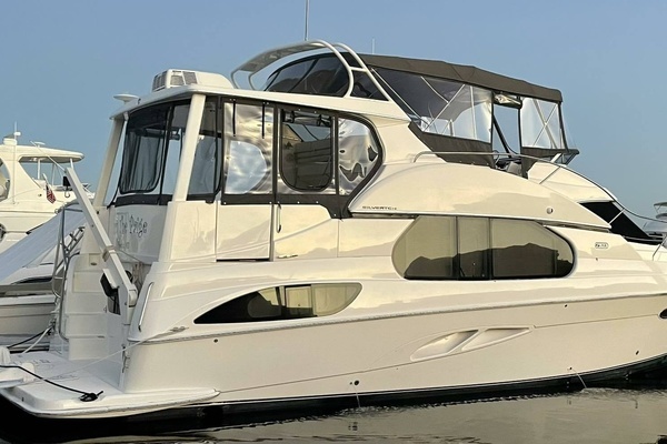 2003 Silverton 43