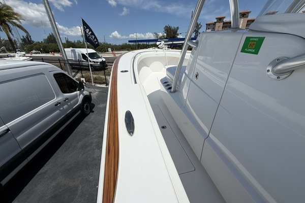 2023 Valhalla Boatworks 33