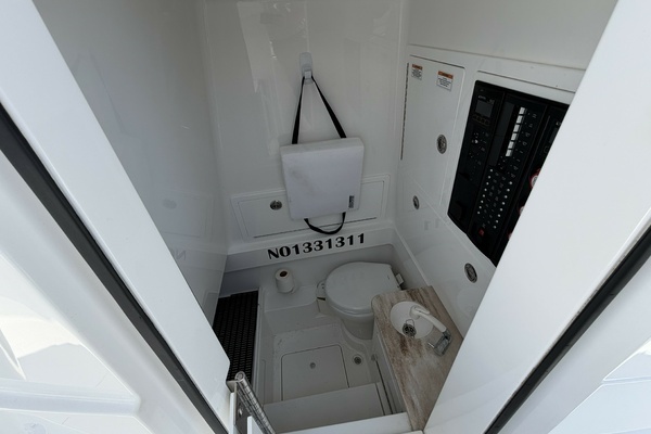 2023 Valhalla Boatworks 33