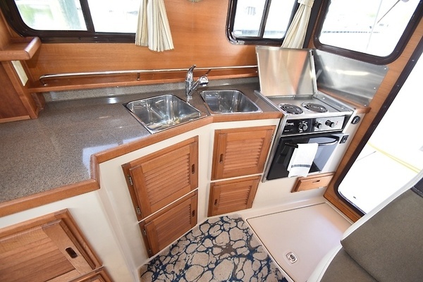2014 Ranger Tugs 29