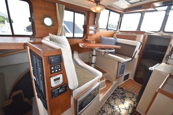 2014 Ranger Tugs 29