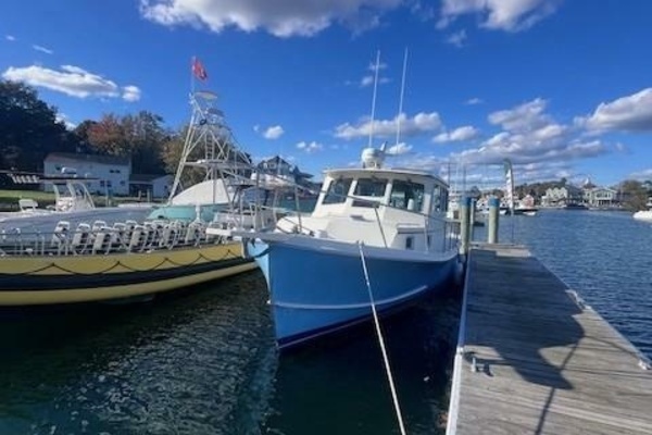 Photo of the 1989 Blue Seas Out Island Explorer "Truant"