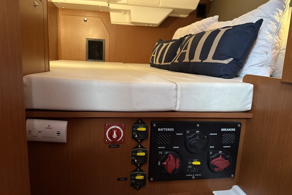 Wind Gypsea 38ft Beneteau Yacht For Sale
