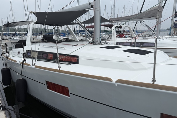 Wind Gypsea 38ft Beneteau Yacht For Sale