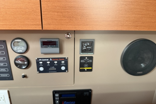 Wind Gypsea 38ft Beneteau Yacht For Sale