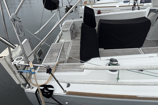 Wind Gypsea 38ft Beneteau Yacht For Sale
