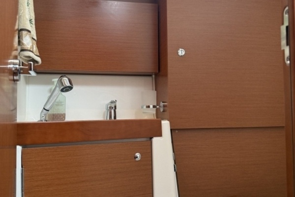 Wind Gypsea 38ft Beneteau Yacht For Sale