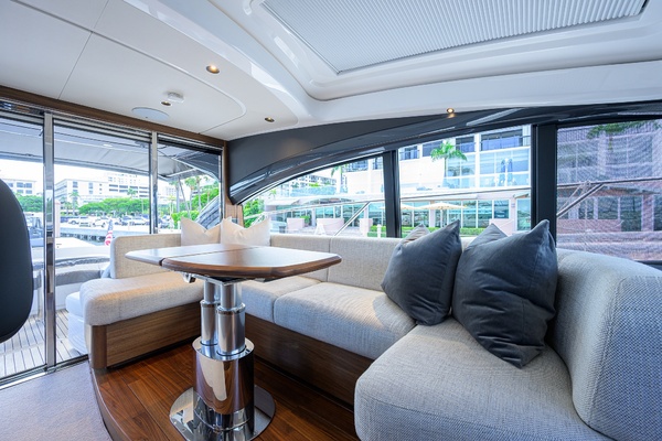 Princess 50 Everlong - Interior Salon