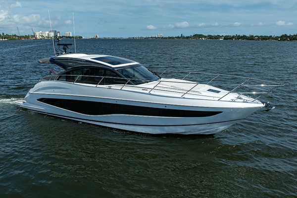 2026 Princess V50 Deck Salon