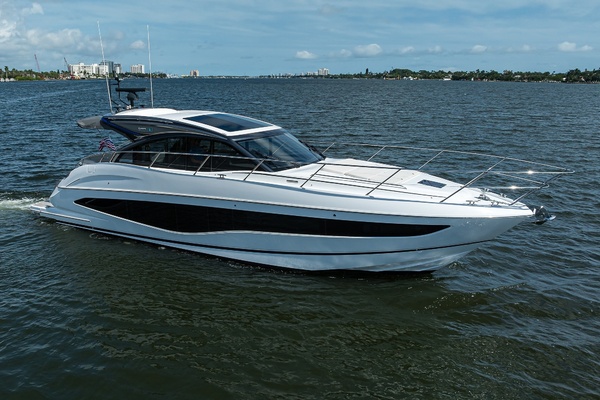 Princess 50 Everlong - Exterior Profile