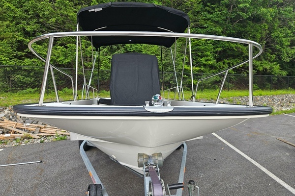 Photo of the 2008 Boston Whaler 170 Montauk