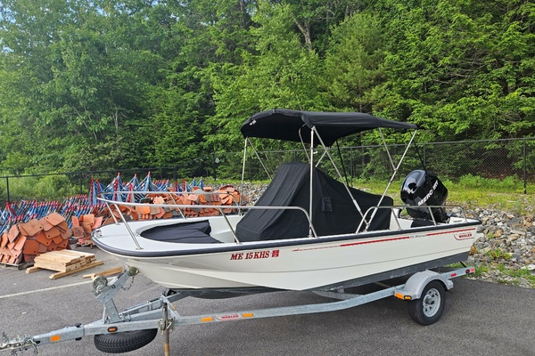 17ft Boston Whaler Yacht For Sale