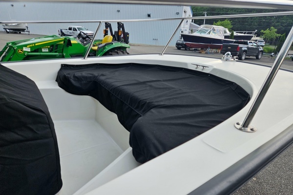 Photo of the 2008 Boston Whaler 170 Montauk
