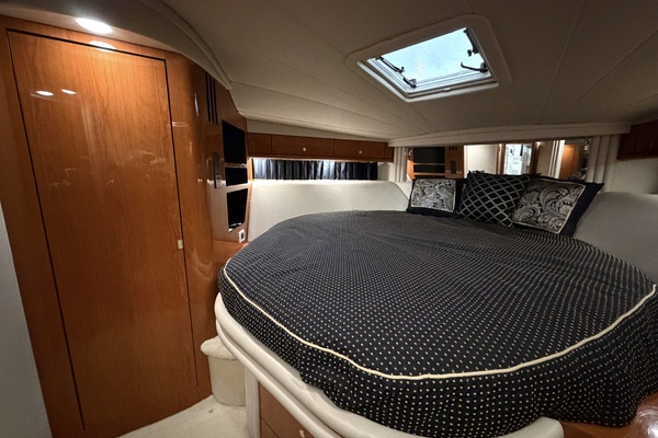 NAVION 51ft Sea Ray Yacht For Sale