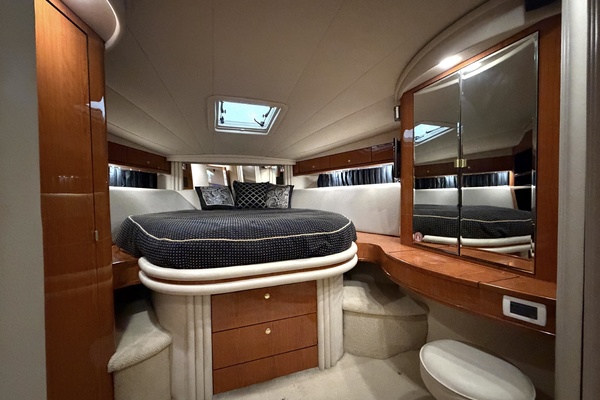NAVION 51ft Sea Ray Yacht For Sale