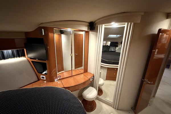 NAVION 51ft Sea Ray Yacht For Sale