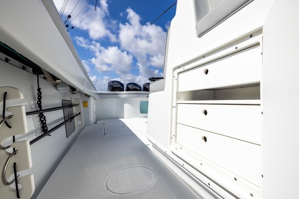 2023 Yellowfin 42
