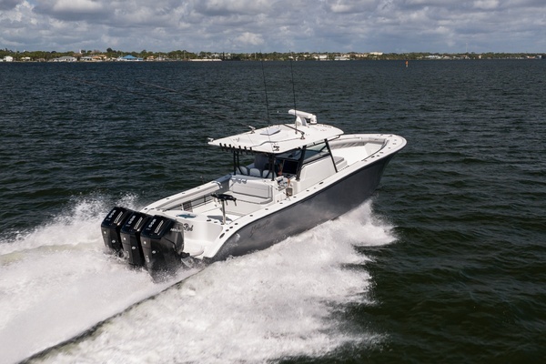 2023 Yellowfin 42