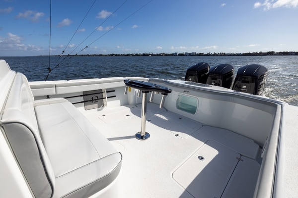 2023 Yellowfin 42