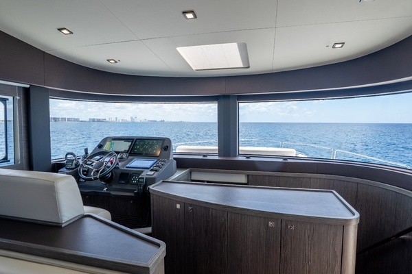 2025 Sirena 58