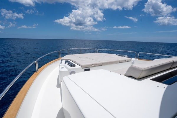 2025 Sirena 58