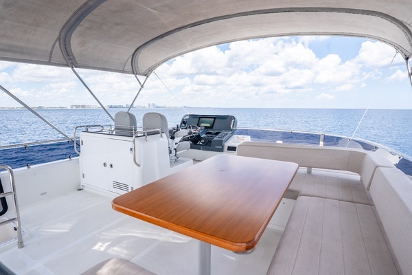 2025 Sirena 58