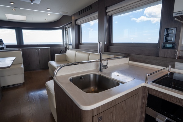 2025 Sirena 58