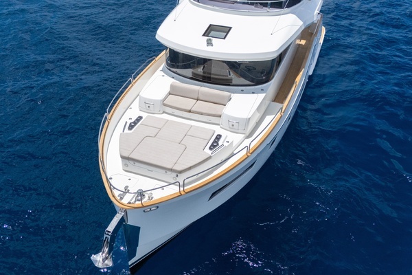 2025 Sirena 58