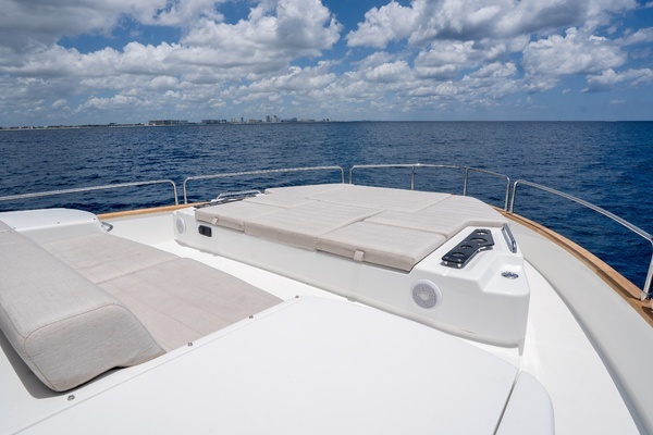 2025 Sirena 58
