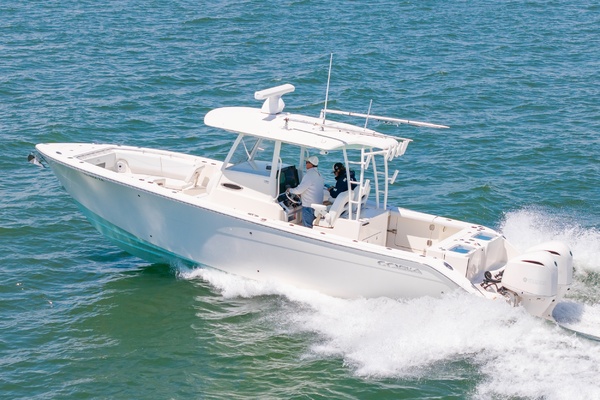 32 Cobia 2020 Hank 02