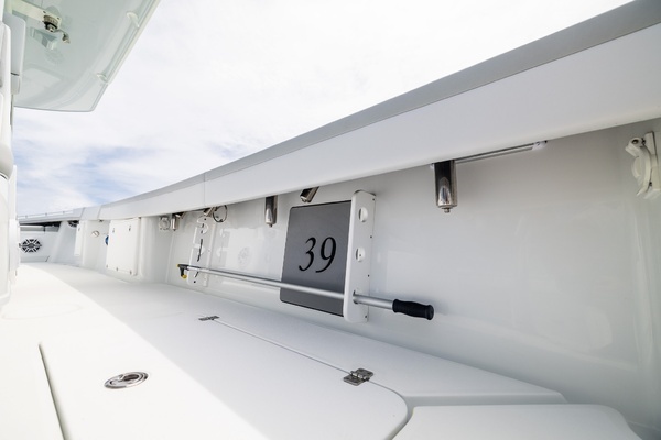 2023 Yellowfin 39