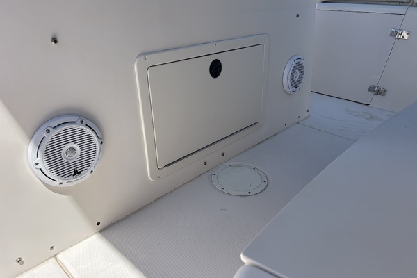 30ft Grady White Yacht For Sale