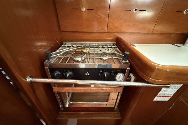 Kinetic 36ft Beneteau Yacht For Sale