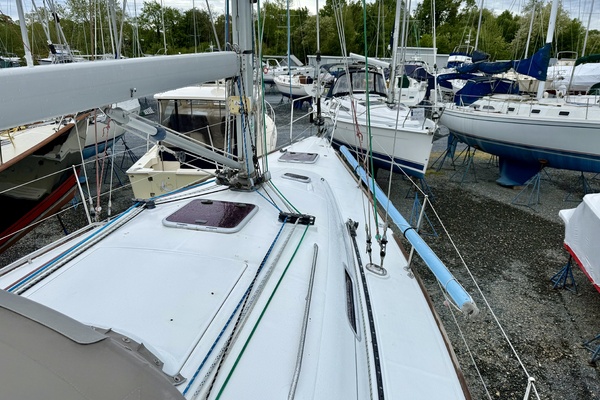 Kinetic 36ft Beneteau Yacht For Sale